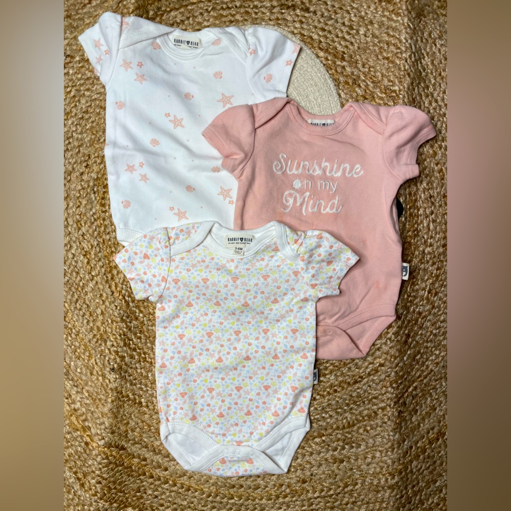 3 Piece set Rabbit and Bear Organic Cotton onesies 3-6 months